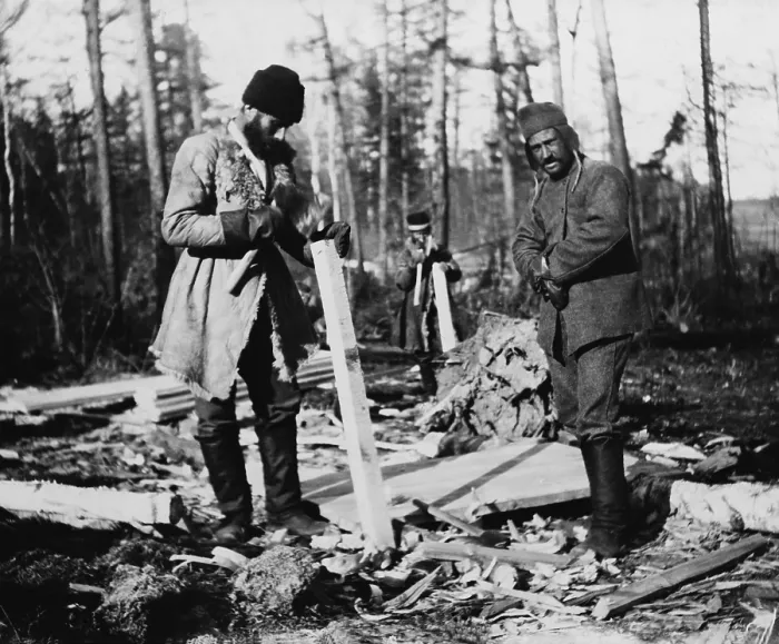 Framed Print : Three Russian convicts building a camp near the Eastern Siberian Railroad