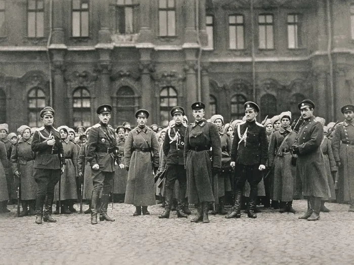 Framed Print : Russian Revolution (1917). Last defence moments of the Winter Palace in Petrograde Framed Print : Russian Revolution (1917). Last defence moments of the Winter Palace in Petrograde