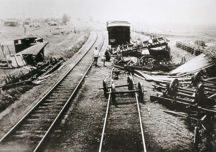 Framed Print : Russian Revolution. Civil War (1918). Destruction of railway. AISA / Everett Collection**US SALES ONLY**
