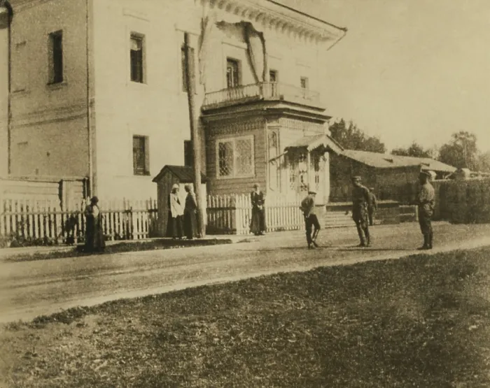 Framed Print : Russian royal family outside the house of the governor of Tobolsk where they were interned in 1918.The four Grand Duchesses of Russia stand left of center; the Czarevich is