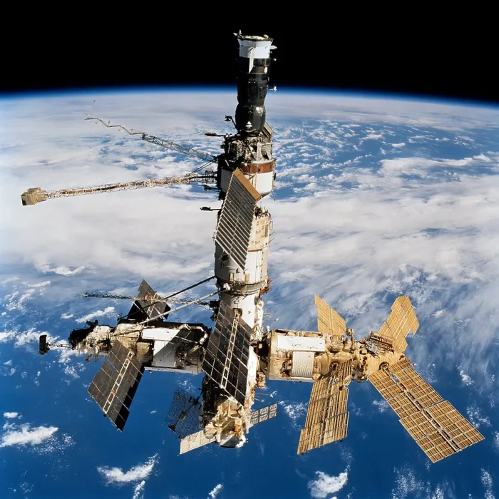 Framed Print : Russian Space Station Mir. Photo was taken by the crew of space shuttle Atlantis after undocking from the station. Oct. 20, 1997. At top is a docked Soyuz spacecraft. Oct Framed Print : Russian Space Station Mir. Photo was taken by the crew of space shuttle Atlantis after undocking from the station. Oct. 20, 1997. At top is a docked Soyuz spacecraft. Oct
