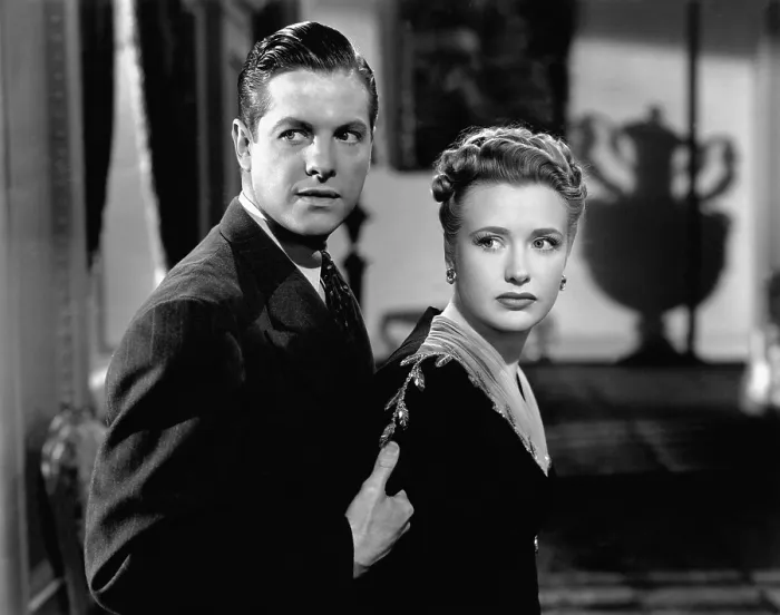 Framed Print : SABOTEUR, Robert Cummings, Priscilla Lane, 1942 Framed Print : SABOTEUR, Robert Cummings, Priscilla Lane, 1942