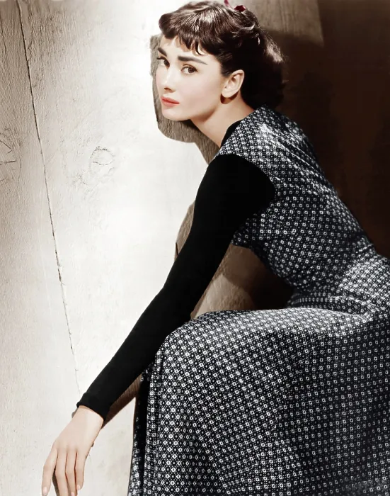 Framed Print : SABRINA, Audrey Hepburn, 1954