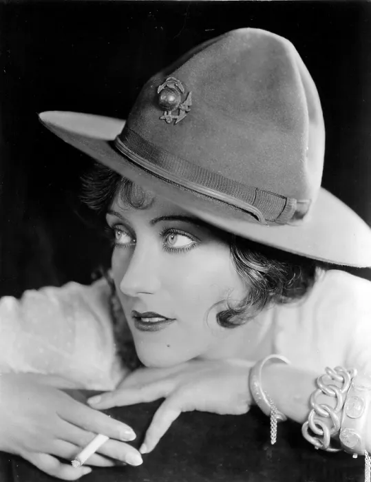 Framed Print : SADIE THOMPSON, Gloria Swanson, 1928