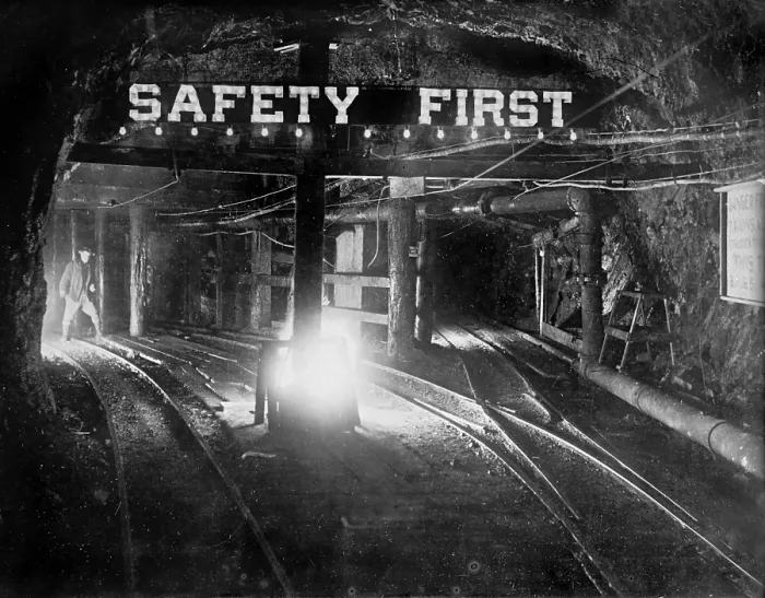 Framed Print : Safety sign in a coal mine, photograph circa 1908-1919