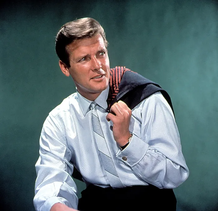 Framed Print : THE SAINT, Roger Moore, 1962-1969 Framed Print : THE SAINT, Roger Moore, 1962-1969