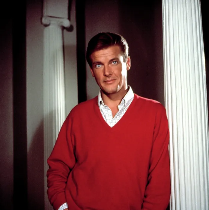 Framed Print : THE SAINT, Roger Moore, 1962-1969 Framed Print : THE SAINT, Roger Moore, 1962-1969