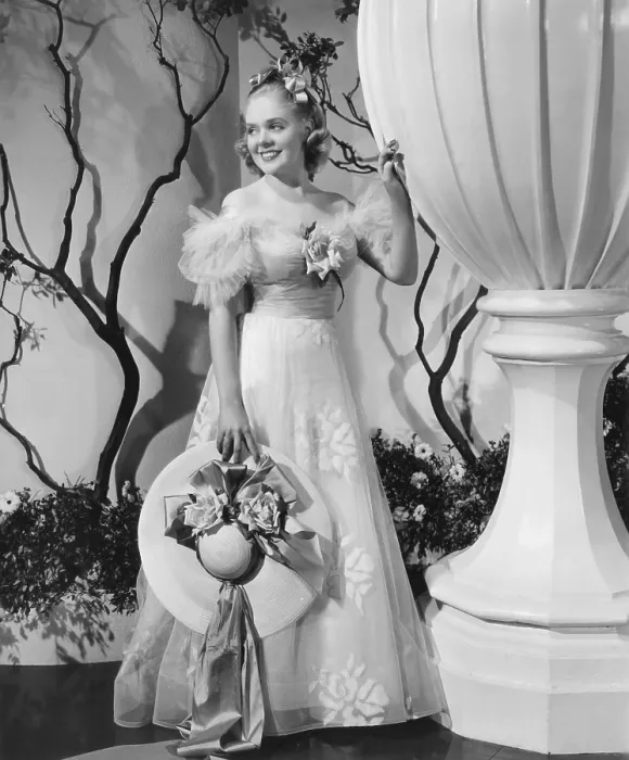 Framed Print : SALLY, IRENE AND MARY, Alice Faye, 1938, TM & Copyright 20th Century Fox Film corp. / courtesy Everett Collection Framed Print : SALLY, IRENE AND MARY, Alice Faye, 1938, TM & Copyright 20th Century Fox Film corp. / courtesy Everett Collection