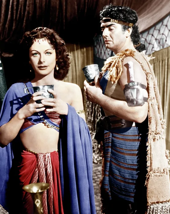 Framed Print : SAMSON AND DELILAH, from left: Hedy Lamarr, Victor Mature, 1949
