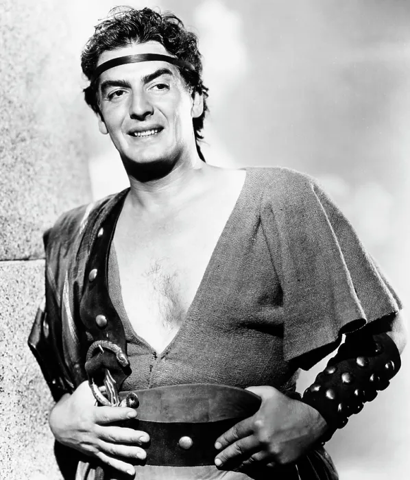 Framed Print : SAMSON AND DELILAH, Victor Mature, 1949 Framed Print : SAMSON AND DELILAH, Victor Mature, 1949
