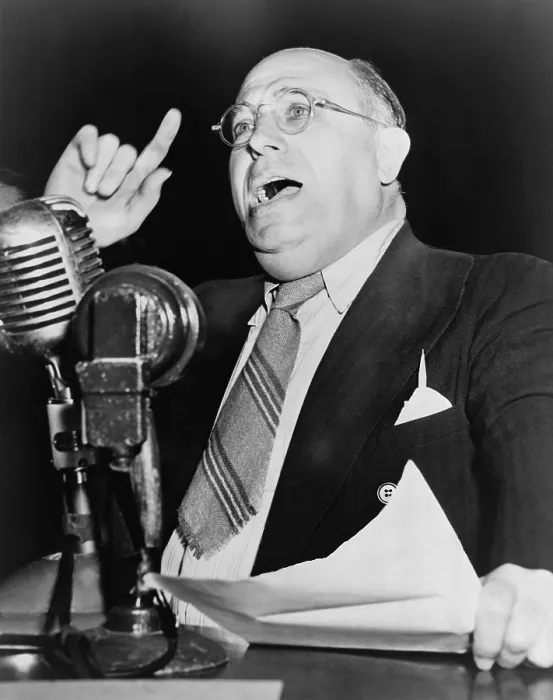 Framed Print : Samuel Ornitz (1890-1957), Hollywood screenwriter, testifying before House Un-American Activities Committee in 1947