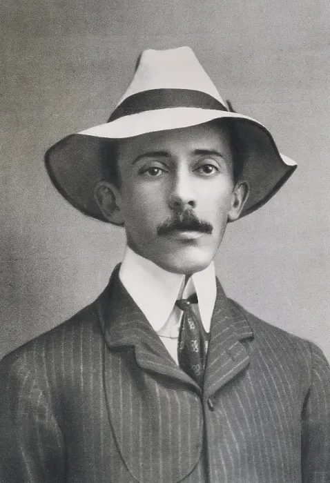 Framed Print : SANTOS DUMONT, Alberto (1873-1932). Brazilian aviator. AISA / Everett Collection**US SALES ONLY** Framed Print : SANTOS DUMONT, Alberto (1873-1932). Brazilian aviator. AISA / Everett Collection**US SALES ONLY**
