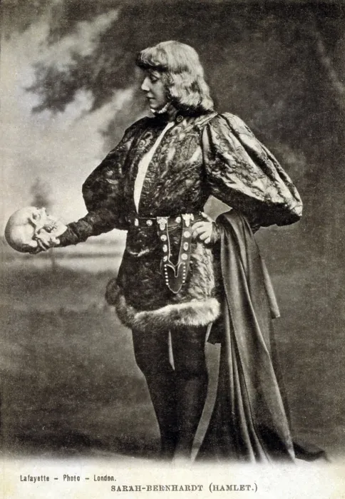 Framed Print : Sarah Bernhardt (1844-1923), French actress, in role of Shakespeare's Hamlet. 1887 Framed Print : Sarah Bernhardt (1844-1923), French actress, in role of Shakespeare's Hamlet. 1887
