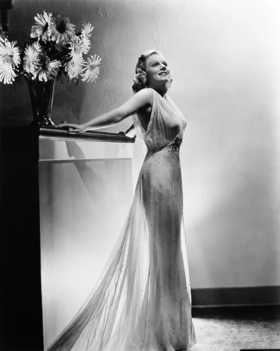 Framed Print : SARATOGA, Jean Harlow, in a gown by Dolly Tree, 1937 Framed Print : SARATOGA, Jean Harlow, in a gown by Dolly Tree, 1937
