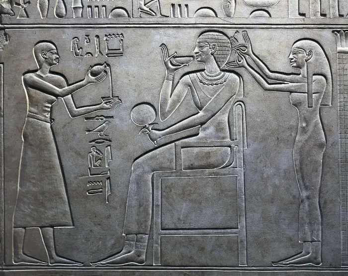 Framed Print : Sarcophagus of Queen Kawit. 2040 BC. Detail of Queen Kawit at her toilet. Egyptian art. Middle Kingdom. Relief on rock. EGYPT. Cairo. Egyptian Museum. Proc: EGYPT. Dayr al-Bahri