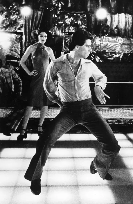 Framed Print : SATURDAY NIGHT FEVER, Fran Drescher, John Travolta, 1977 Framed Print : SATURDAY NIGHT FEVER, Fran Drescher, John Travolta, 1977