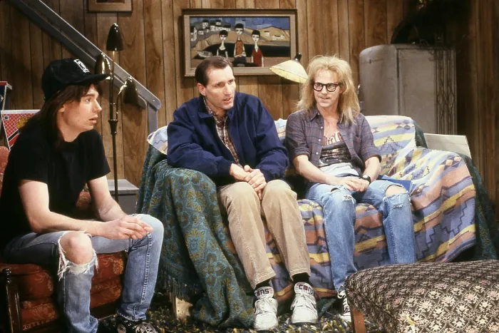 Framed Print : SATURDAY NIGHT LIVE, from left: Mike Myers (as Wayne) Ed O'Neill, Dana Carvey (as Garth), Wayne's World, (Season 15, ep. 1510, aired Jan. 13, 1990), 1975