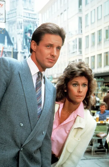 Framed Print : SCARECROW AND MRS. KING, Bruce Boxleitner, Kate Jackson, 1983 - 1987