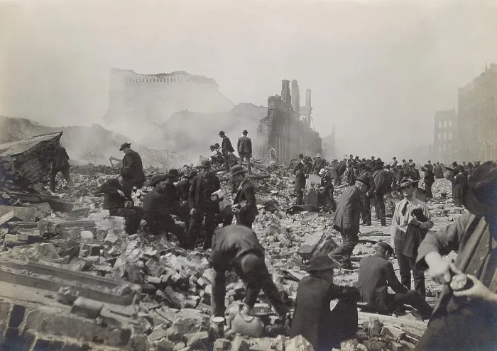 Framed Print : Scavengers in the rubble after the April 18, 1906 San Francisco Earthquake and 3-day fire Framed Print : Scavengers in the rubble after the April 18, 1906 San Francisco Earthquake and 3-day fire