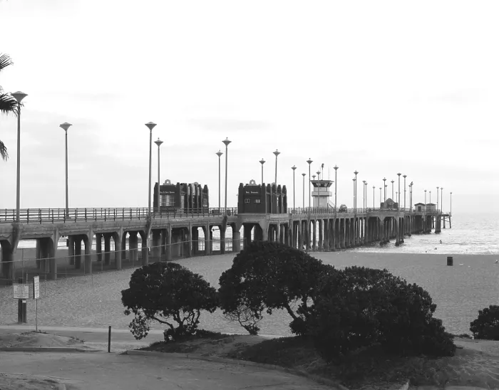 Framed Print : Scenes of Los Angeles, Huntington Beach Municipal Pier, Pacific Coast Highway at Main Street, Huntington Beach, California, circa 1970s