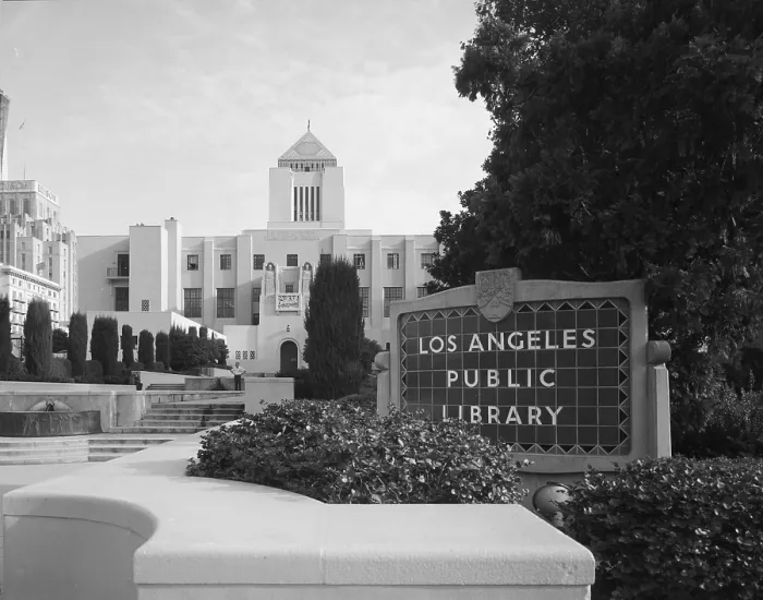 Framed Print : Scenes of Los Angeles, the Los Angeles Public Library, designed by Bertram G. Goodhue in 1924, California, circa 1970s