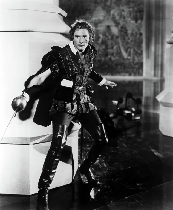 Framed Print : THE SEA HAWK, Errol Flynn, 1940 Framed Print : THE SEA HAWK, Errol Flynn, 1940