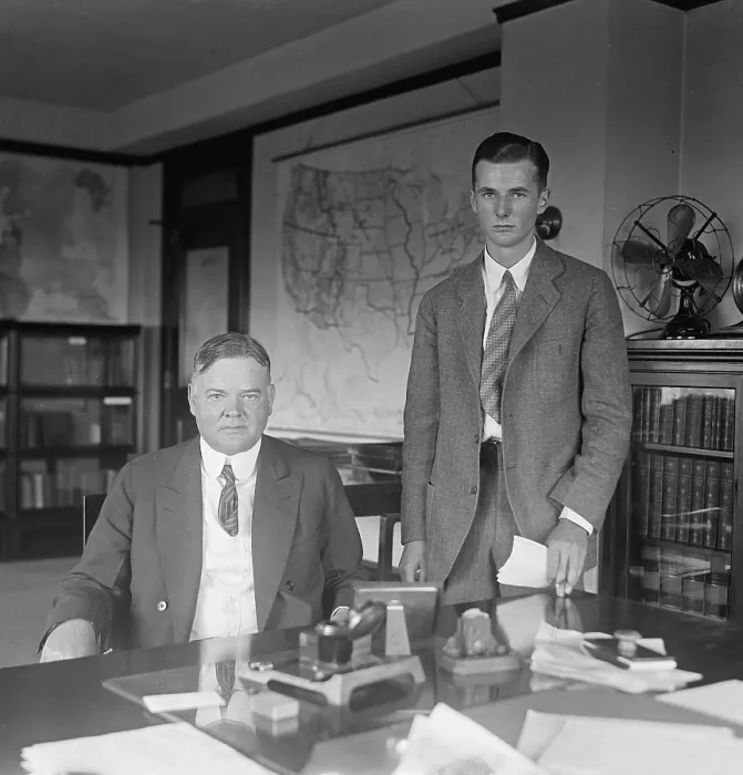 Framed Print : Sec. of Commerce Herbert Hoover (1874-1964) with his son, Allen, Aug 11, 1925