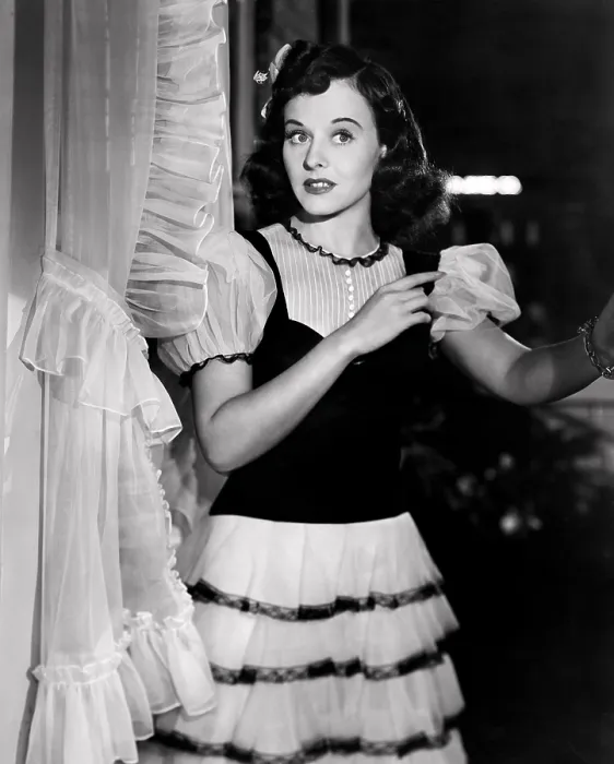 Framed Print : SECOND CHORUS, Paulette Goddard, 1940 Framed Print : SECOND CHORUS, Paulette Goddard, 1940