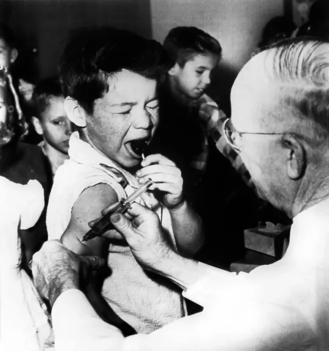 Framed Print : Second Grader gets his Vaccination from Dr. Bryant O'Baker, circa 1950s. Courtesy: CSU Archives / Everett Collection Framed Print : Second Grader gets his Vaccination from Dr. Bryant O'Baker, circa 1950s. Courtesy: CSU Archives / Everett Collection