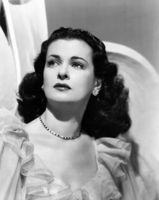 Framed Print : SECRET BEYOND THE DOOR, Joan Bennett, 1947