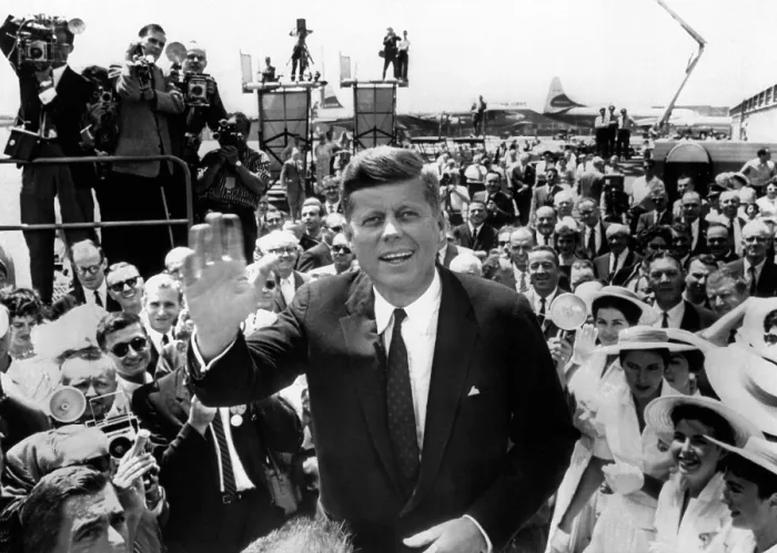 Framed Print : Sen. John Kennedy waves upon his arrival at Los Angeles International Airport for the 1960 Democratic Convention Framed Print : Sen. John Kennedy waves upon his arrival at Los Angeles International Airport for the 1960 Democratic Convention