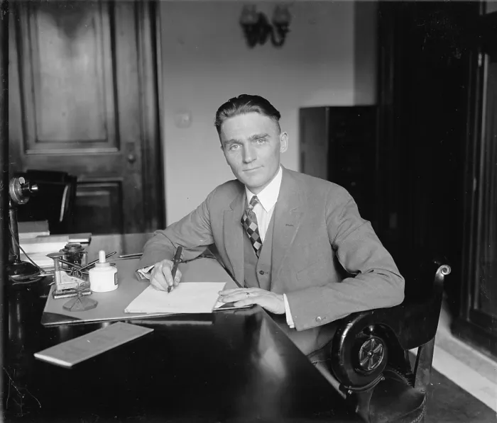 Framed Print : Senator Gerald P. Nye (1892-1971) U.S. Senate from 1925 to 1945, from North Dakota Framed Print : Senator Gerald P. Nye (1892-1971) U.S. Senate from 1925 to 1945, from North Dakota
