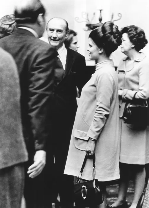 Framed Print : Senator Strom Thurmond and his pregnant wife, Nancy. Jan. 21, 1971. She was 44 year younger than the widowed Republican from South Carolina Framed Print : Senator Strom Thurmond and his pregnant wife, Nancy. Jan. 21, 1971. She was 44 year younger than the widowed Republican from South Carolina