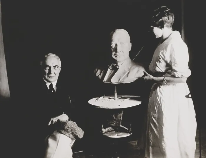 Framed Print : Senator Warren Harding, Republican nominee for President, posing beside sculpture of himself. Photo was taken with Helen Osborn, the sculptor. Marion, Ohio, Oct. 14, 1920 Framed Print : Senator Warren Harding, Republican nominee for President, posing beside sculpture of himself. Photo was taken with Helen Osborn, the sculptor. Marion, Ohio, Oct. 14, 1920