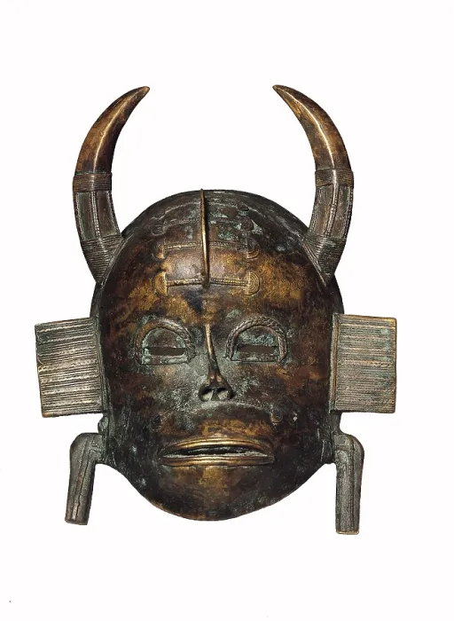 Framed Print : Senufo mask (Burkina Fasso). It combines features of animals and humans. Senufo masks have the power to help communication between the living and their dead ancestors Framed Print : Senufo mask (Burkina Fasso). It combines features of animals and humans. Senufo masks have the power to help communication between the living and their dead ancestors