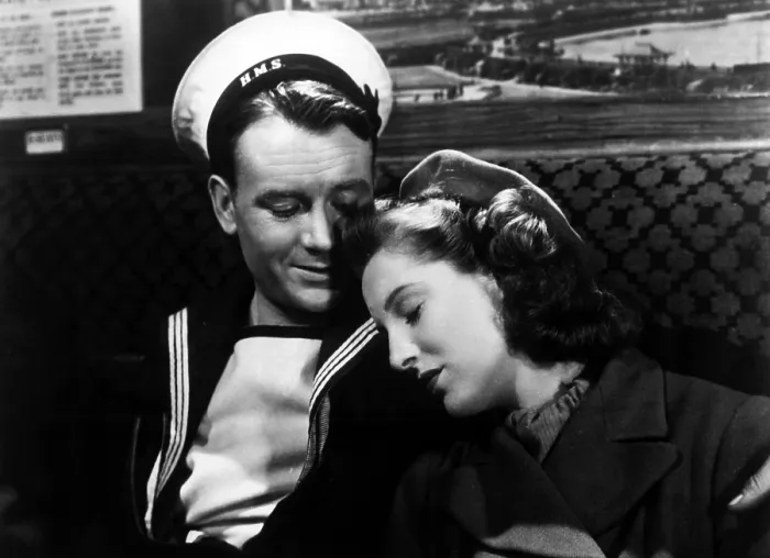 Framed Print : IN WHICH WE SERVE, John Mills, Kay Walsh, 1942