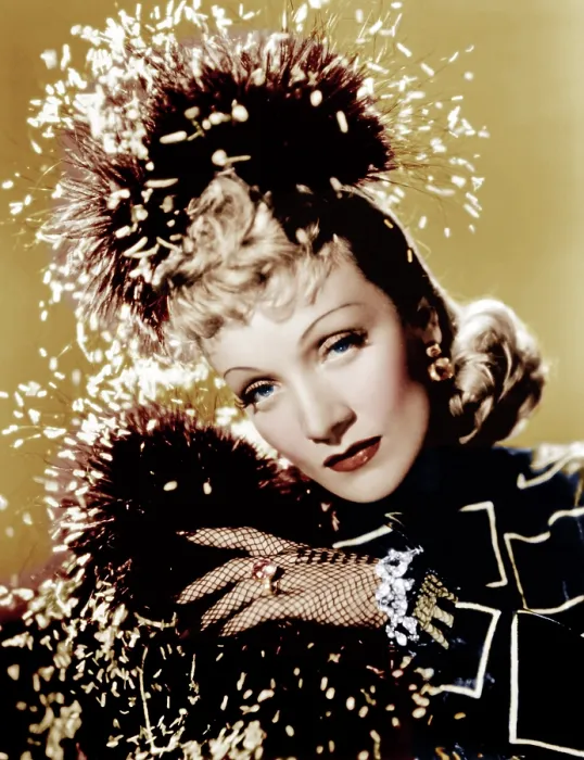 Framed Print : SEVEN SINNERS, Marlene Dietrich, 1940