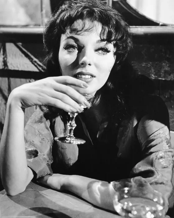 Framed Print : SEVEN THIEVES, Joan Collins, 1960, 20th Century Fox, TM & Copyright / Courtesy: Everett Collection