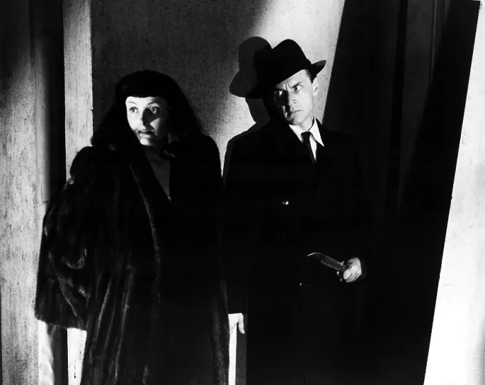 Framed Print : THE SEVENTH VICTIM, Jean Brooks (left), 1943