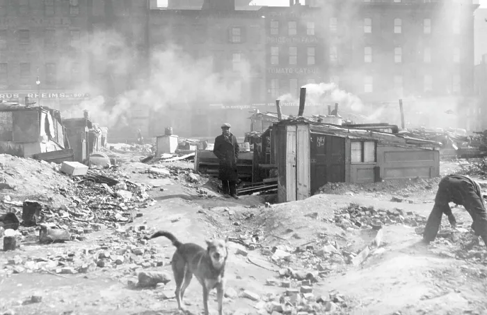 Framed Print : Shack colony at West and Charleton Streets, New York City, February 16, 1932. Courtesy: CSU Archives / Everett Collection Framed Print : Shack colony at West and Charleton Streets, New York City, February 16, 1932. Courtesy: CSU Archives / Everett Collection