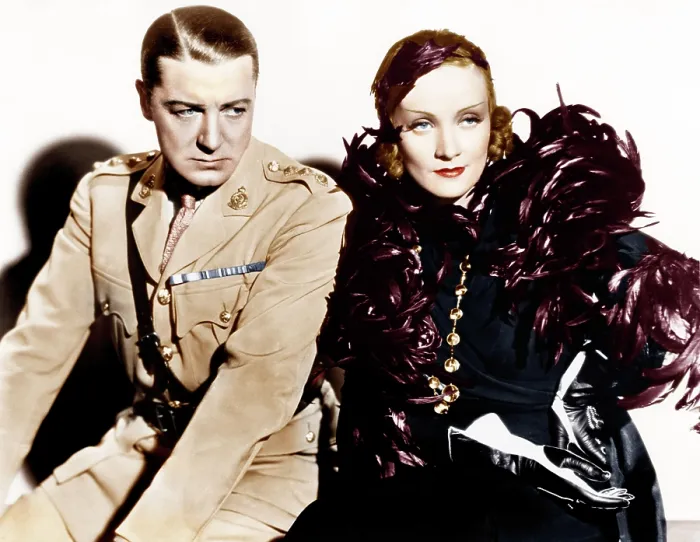 Framed Print : SHANGHAI EXPRESS, from left: Clive Brook, Marlene Dietrich, 1932
