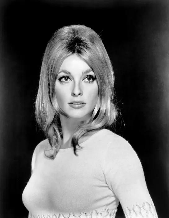 Framed Print : Sharon Tate, 1966