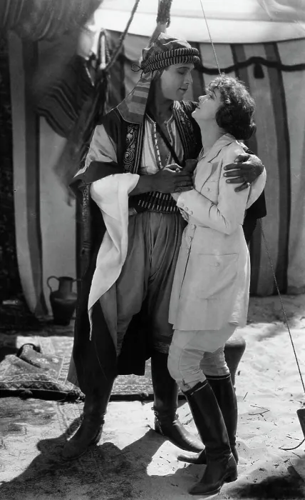 Framed Print : THE SHEIK, Rudolph Valentino, Agnes Ayres, 1921