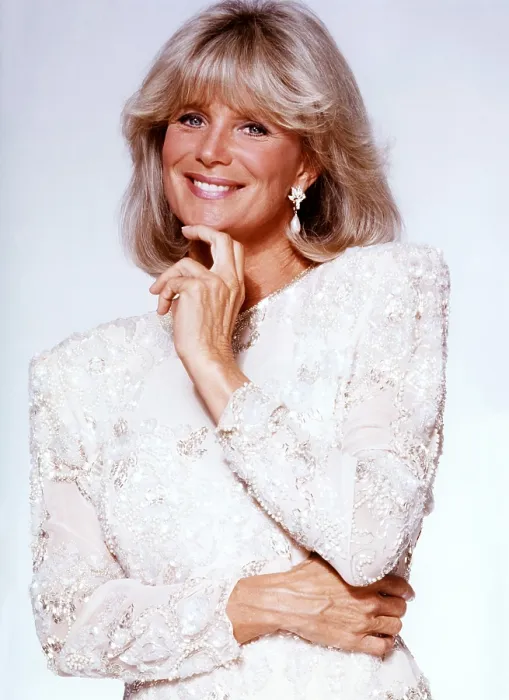 Framed Print : SHE'LL TAKE ROMANCE, Linda Evans, (aired November 25, 1990)