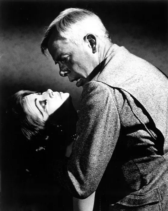 Framed Print : SHIP OF FOOLS, Vivien Leigh, Lee Marvin, 1965