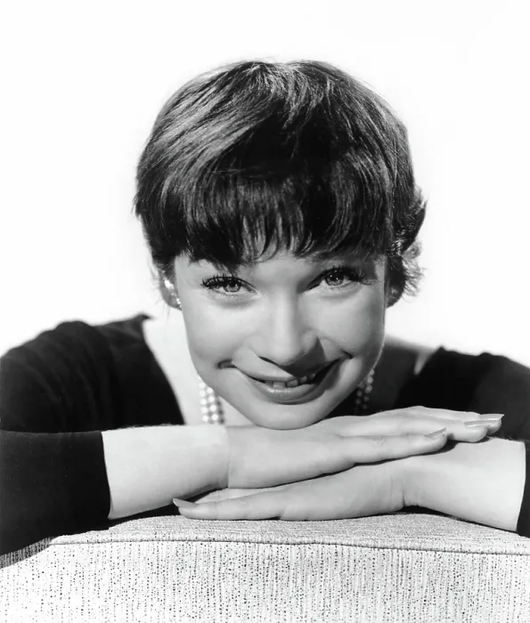 Framed Print : Shirley MacLaine, 1960 Framed Print : Shirley MacLaine, 1960