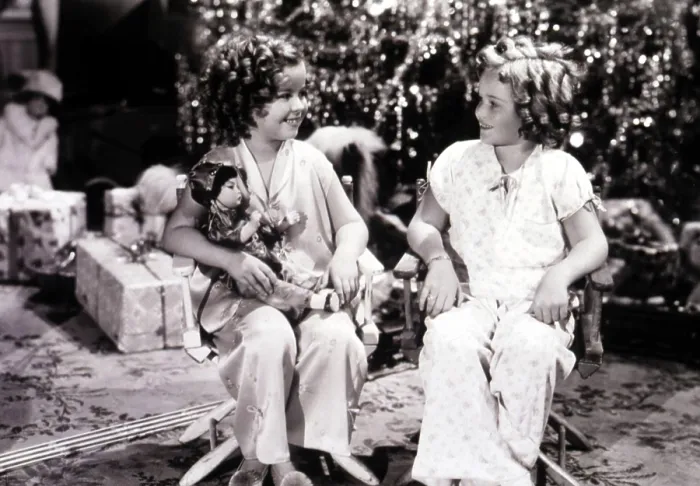 Framed Print : Shirley Temple with doll on the set with her stand-in Mary Lou Isheb, 1937. Courtesy: CSU Archives  /  Everett Collection