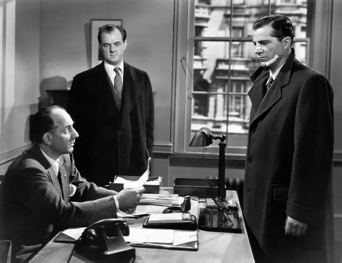 Framed Print : WHERE THE SIDEWALK ENDS, Karl Malden (back), Dana Andrews (right), 1950, (c) 20th Century Fox, TM & Copyright  /  Courtesy: Everett Collection