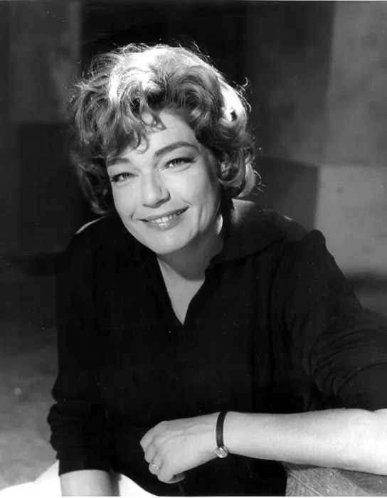 Framed Print : Simone Signoret 1962