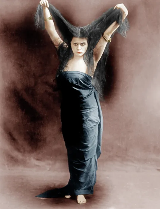 Framed Print : SIN, Theda Bara, 1915. Fox Film Corporation. TM & Copyright / courtesy Everett Collection